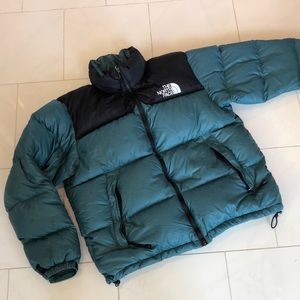 North face ladies teal / black 700 puffer jacket.